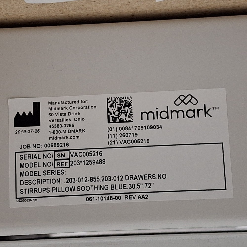 Midmark 203 Treatment Table