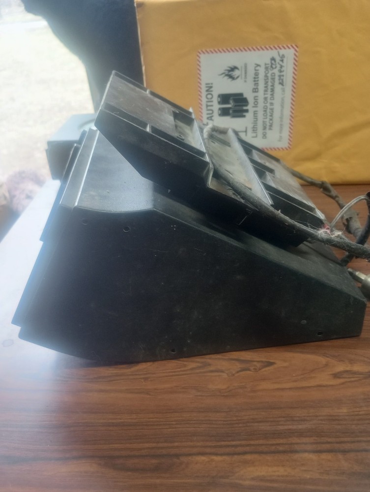 CB Radio Quick Release For Center Hump Mounting