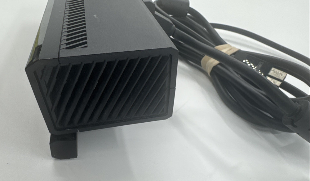 Microsoft Xbox One Kinect Sensor Bar Camera Motion Model 1520 OEM Black WORKS