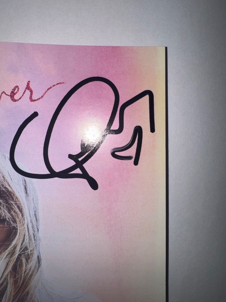 Taylor Swift Autographed Signed Lover CD Booklet Heart