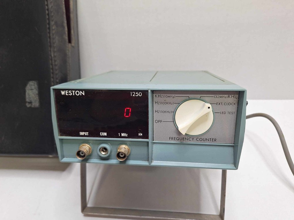 Weston 1250 Frequency counter