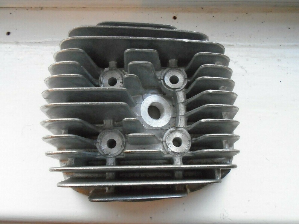 Suzuki K10 K11 CYLINDER HEAD NEW GENUINE