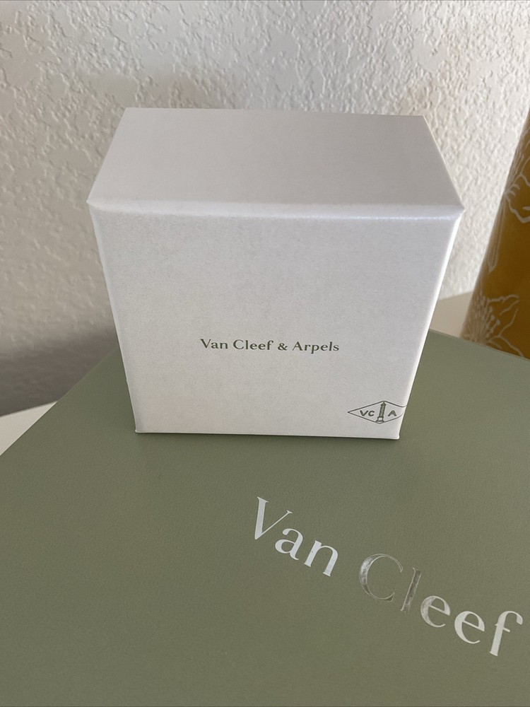 Van Cleef & Arpels 2 Empty Boxes for Jewelry Or Display