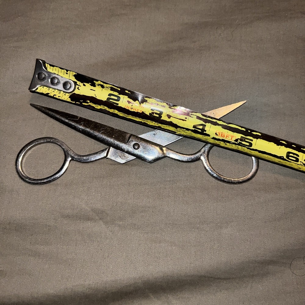 Vintage Scissors 5 1/4″ Long