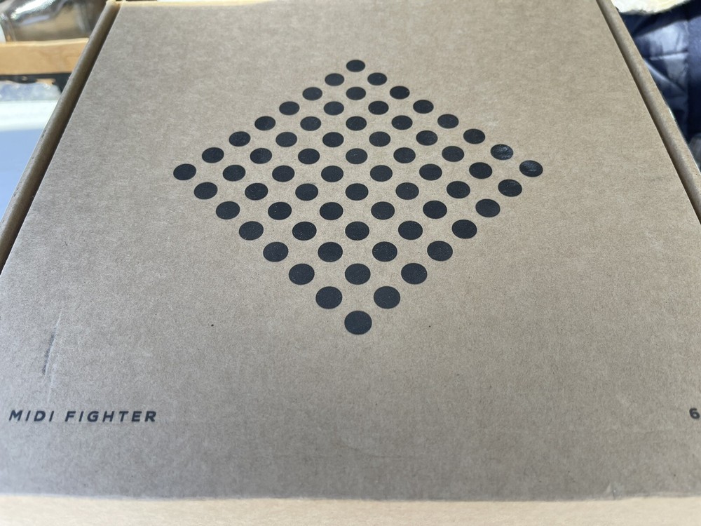 DJ Tech Tools MIDI Fighter 64 MIDI Controller - White