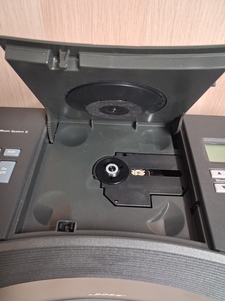 BOSE ACOUSTIC WAVE MUSIC SYSTEM II Tested & Everything Works Great