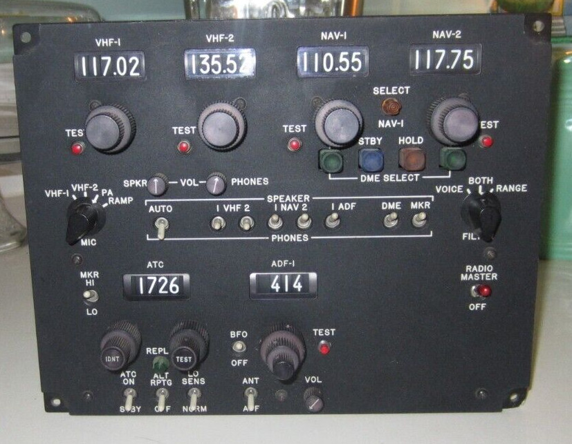 AIRCRAFT RADIO CONTROL PANEL AIRCRAFT GABLES ENGINEERING G4683