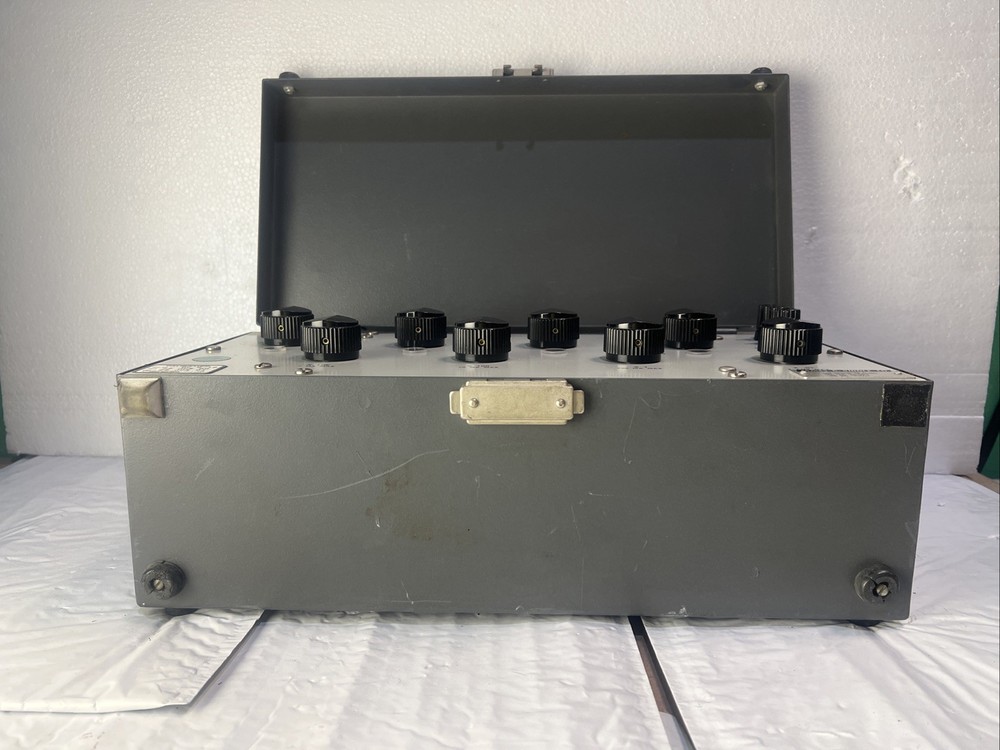 8 Dial Decade Resistor