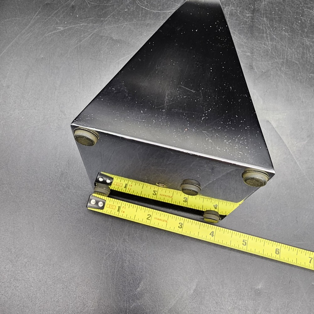 MCM Stainless Pyramid 10"