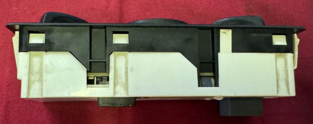 Peterbilt 386 Sleeper Control - Used | P/N Q216006001