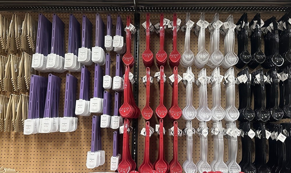 12pcs 15"Perforated Serving Spoon, Clear, PC, Curve