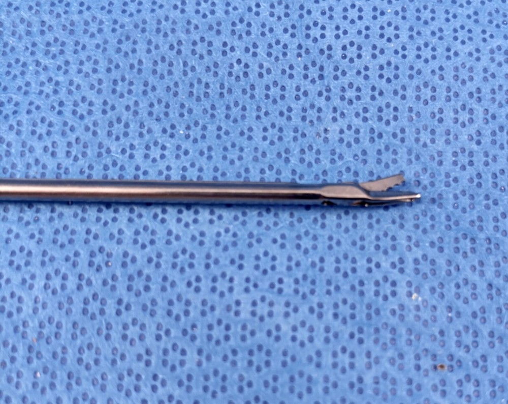 Concept C6809 linear punch scissors