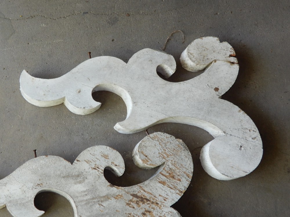 2 LARGE ANTIQUE ARCHITECTURAL CORBELS CHIPPY WHITE CIRCA 1850 5