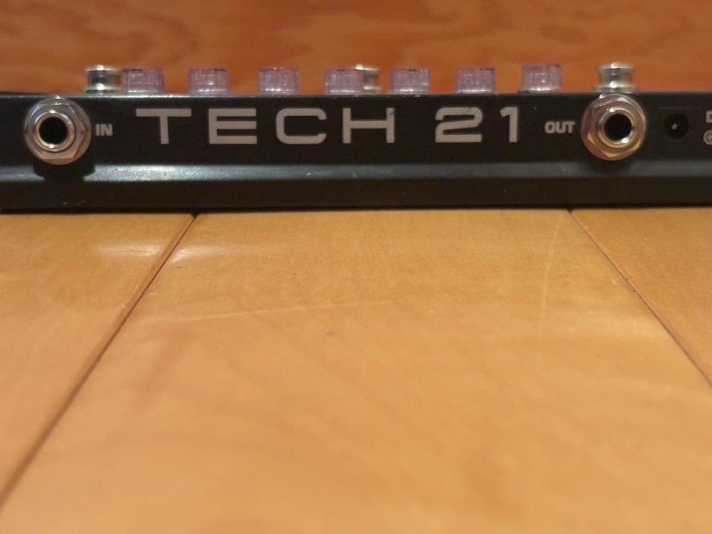 TECH21 DP-3X dUg Pinnick Signature Pre