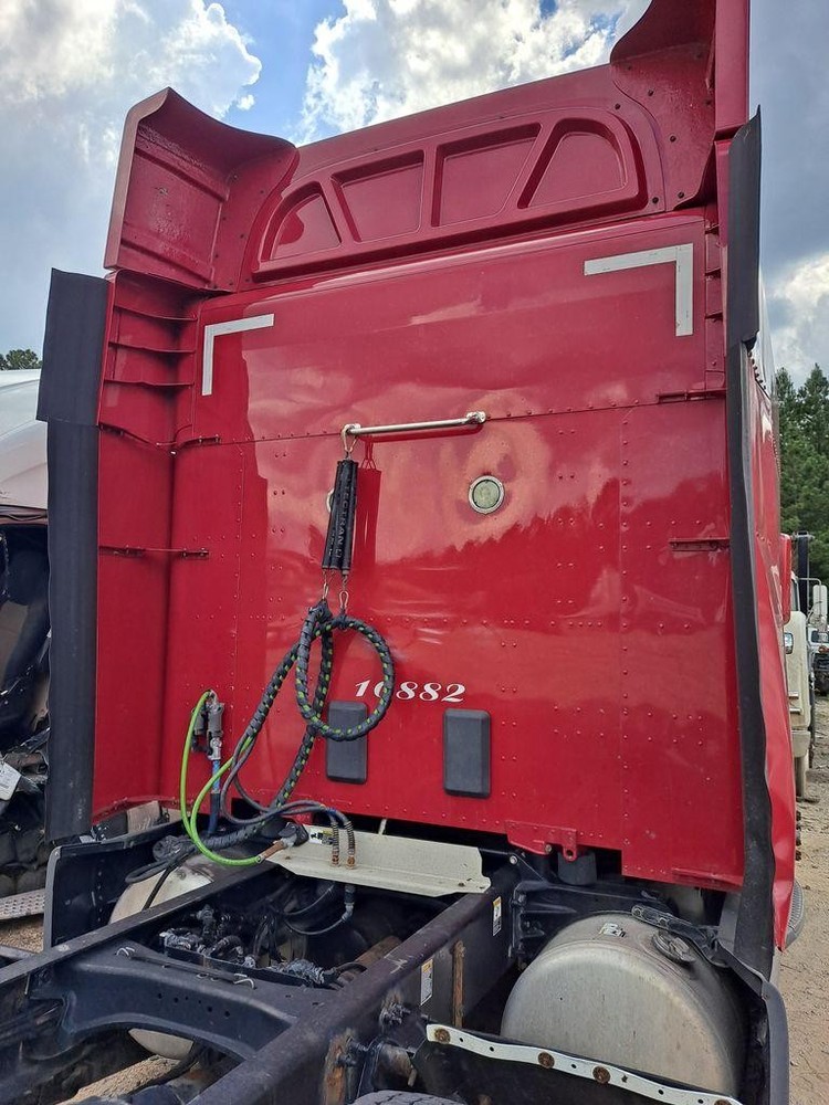 Replaces 2015 PETERBILT 579 CAB , GA