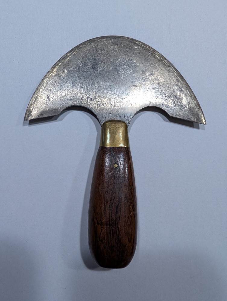 Half Moon  Knife   Ref.  435