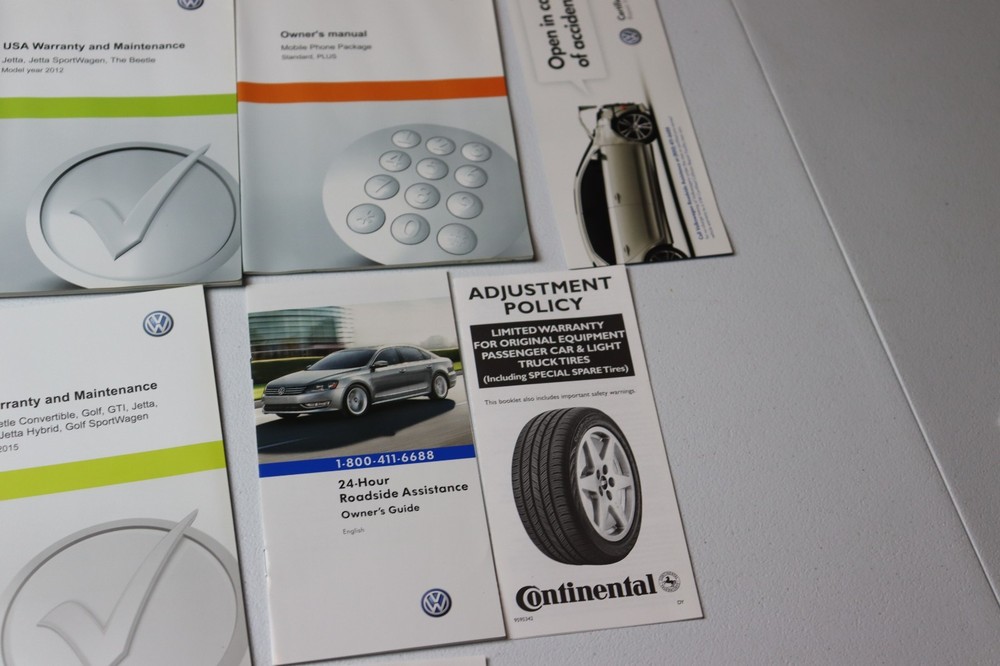 2012 Volkswagen Jetta Owners Manual OEM Complete Set
