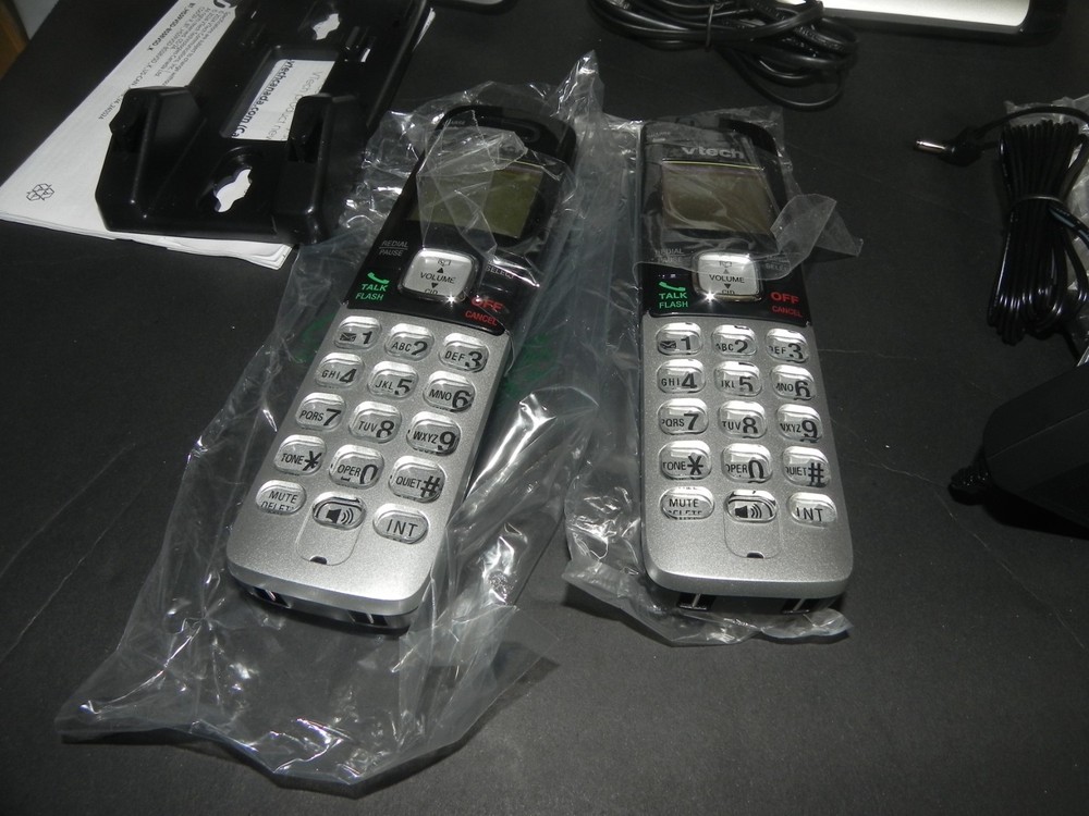 VTech CS6719-2 2-Handset Cordless Phone with Caller ID/Call Wait MISSING 1 PLUG