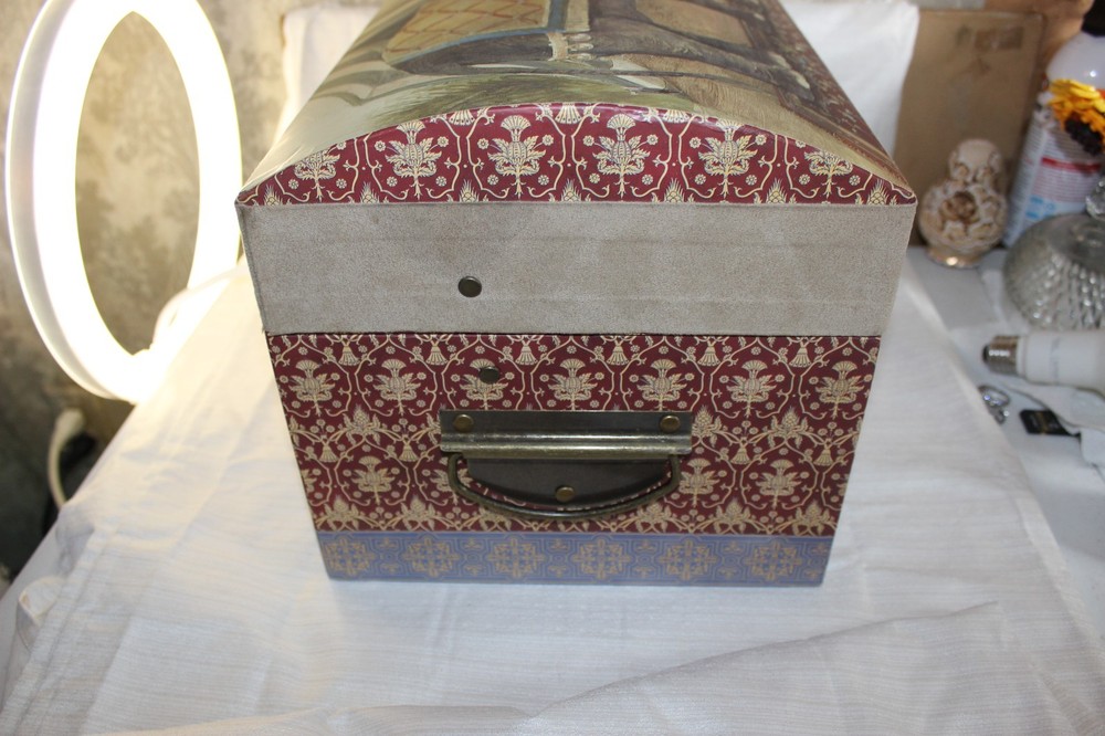 Elephant wooden llike Chest