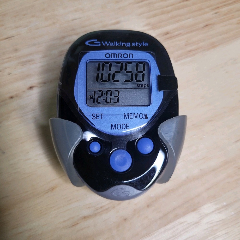 Omron HJ-113 GO Smart Dual Axis Pedometer 2D Sensor New Open Box Complete