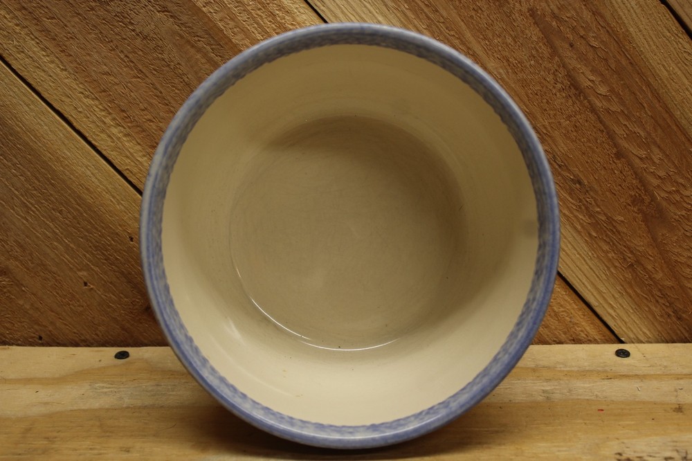 Vital Unit snowman bowl. very nice