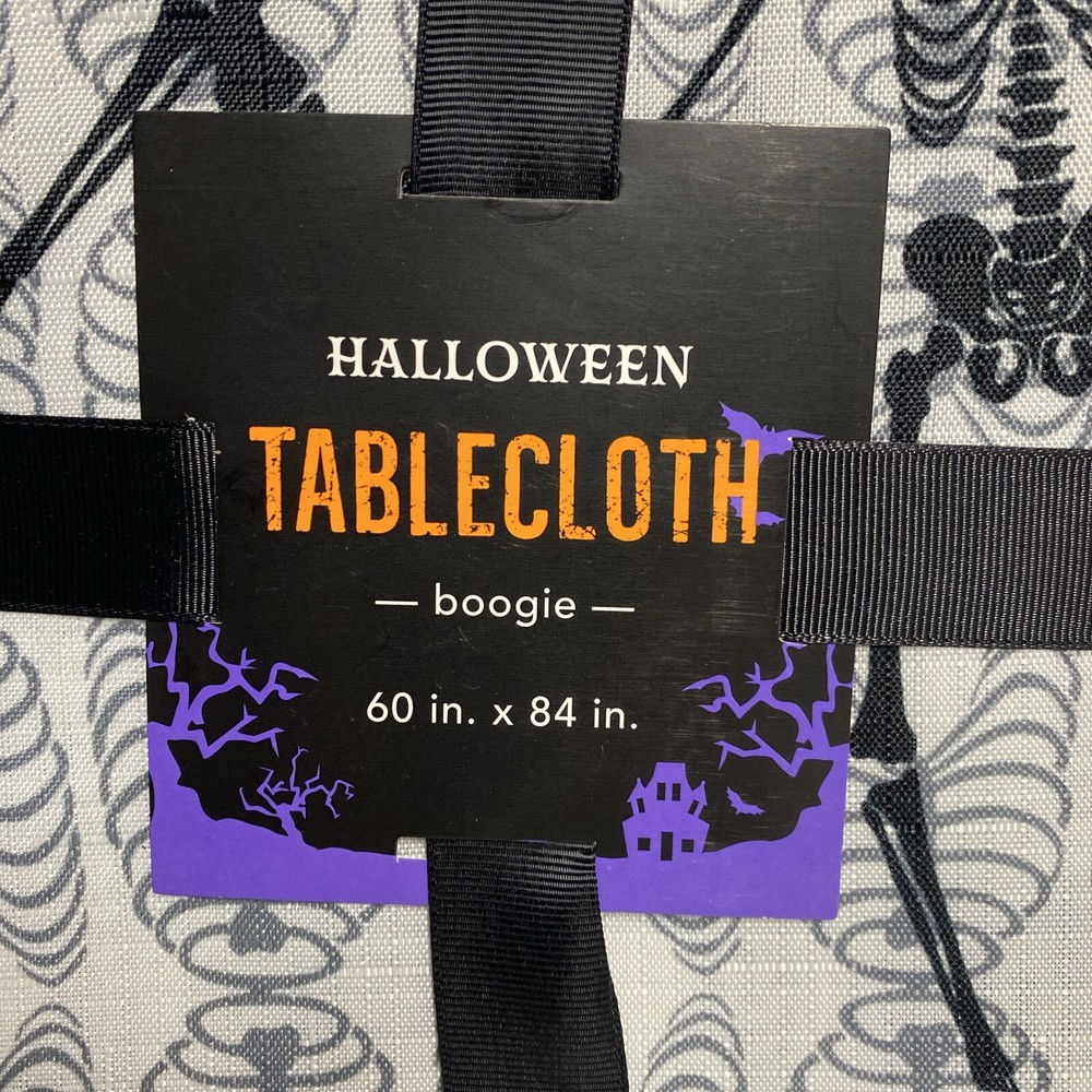 Halloween Tablecloth Boogie 60“ X 84“ Skeletons New