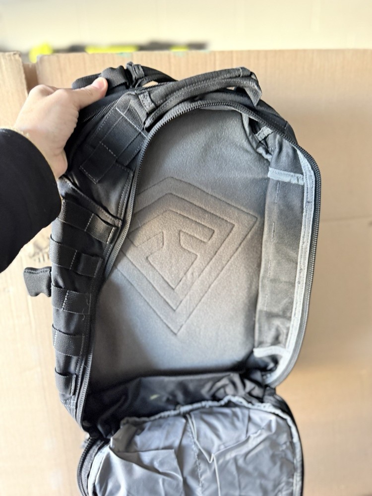 Specialist Half-Day Backpack 25L Black