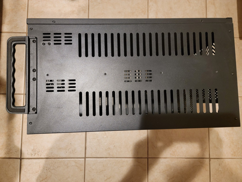 Rosewill 8 GPU Mining Case, AI Server Case, Supports Dual PSU's, 6U Chassis