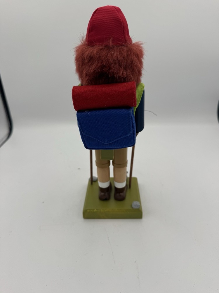 Wold Market 2016 Nutcracker Hiker