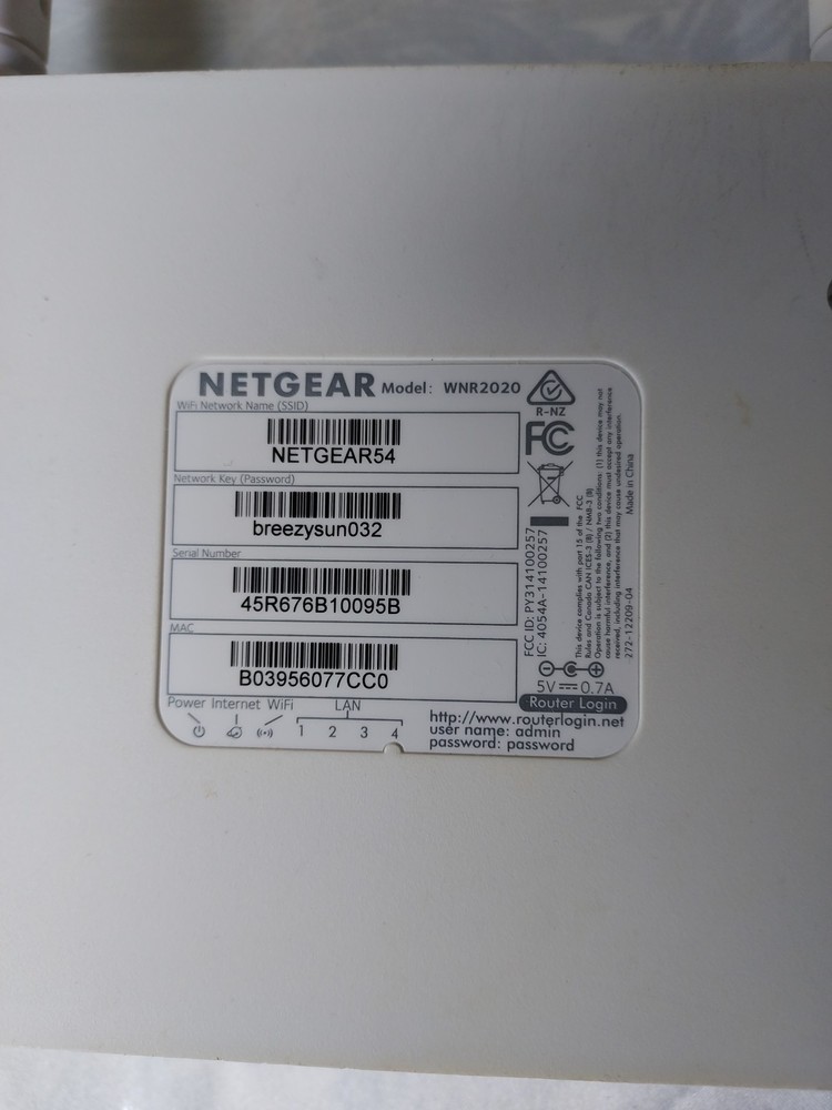 NETGEAR WNR2020 WIRELESS ROUTER WITH EXTERNAL ANTENNAS