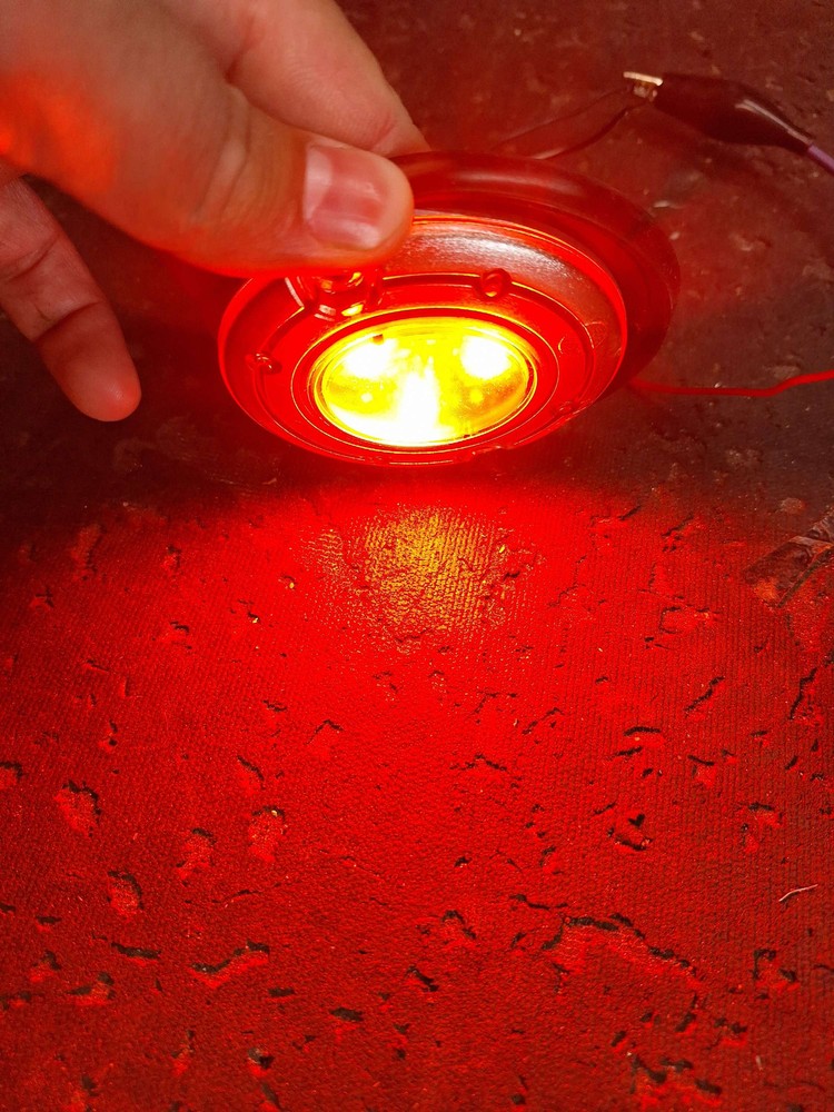 Whelen 3 in compartment light white 3SRCCDCR