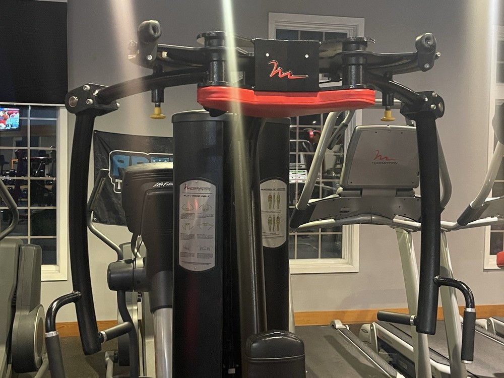 MATEIX FLY / REAR DELT MACHINE