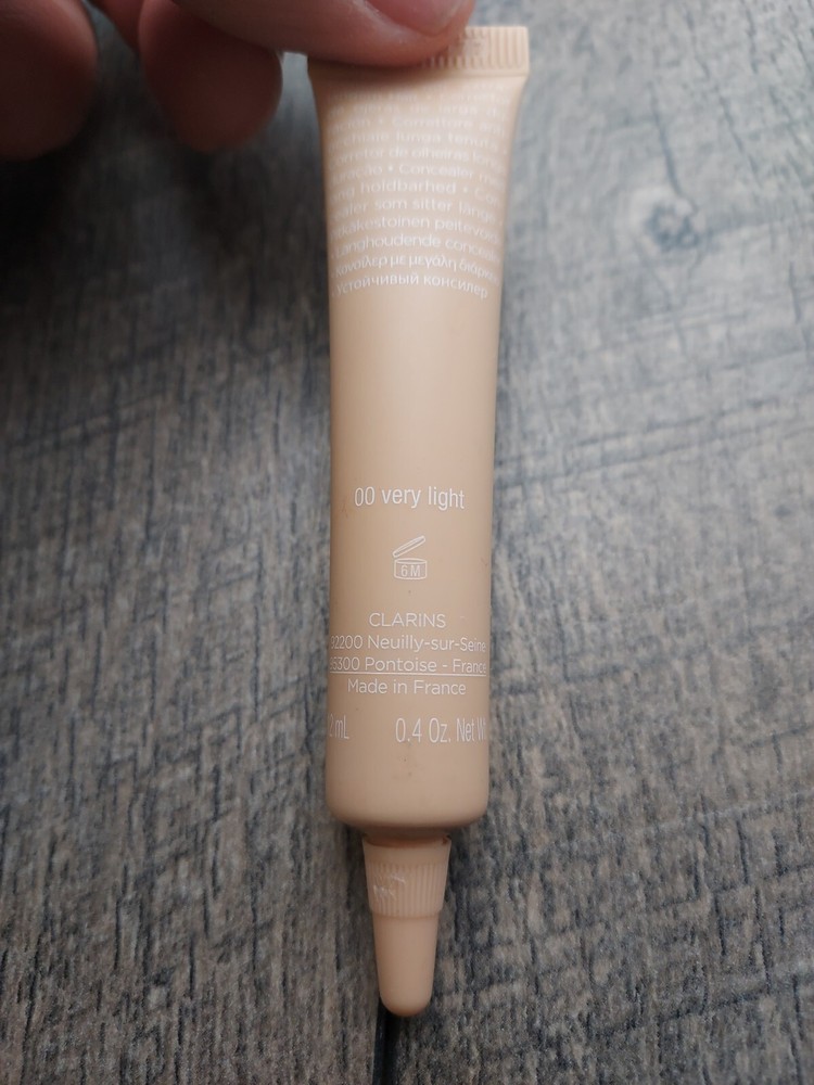Clarins Everlasting Concealer .4oz 00 VERY LIGHT