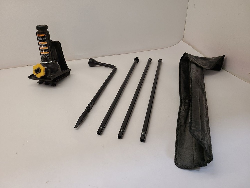 2015 CHEVROLET SILVERADO 1500 Jack