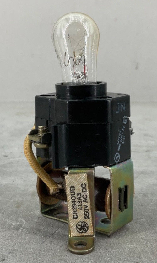 G.E. CR2940UD413A3 OILTIGHT INDICATOR LIGHT 250V AC/DC
