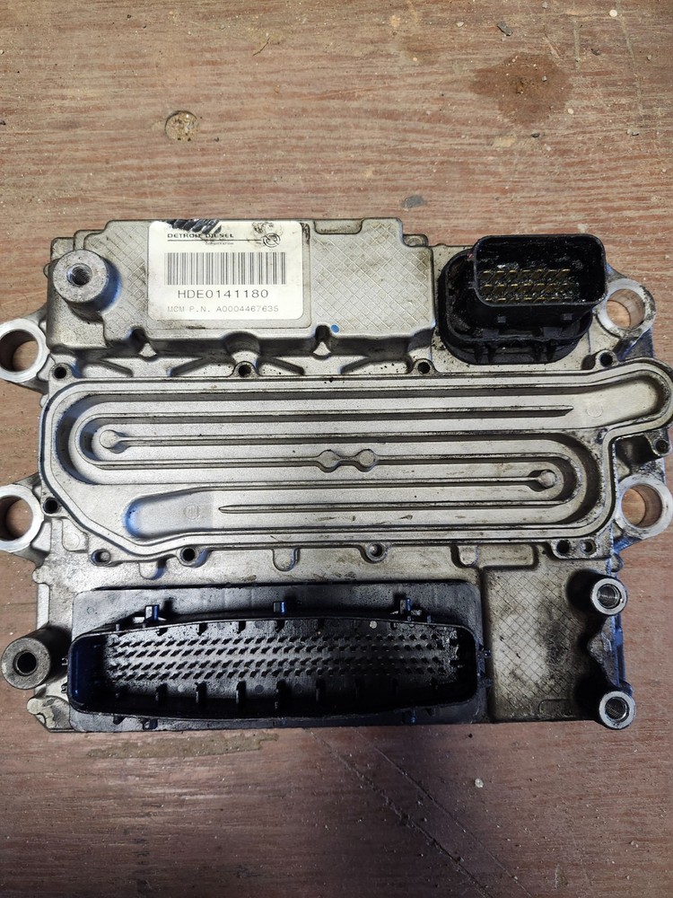 A0004467635 DETROIT ENGINE CONTROL MODULE (ECM)