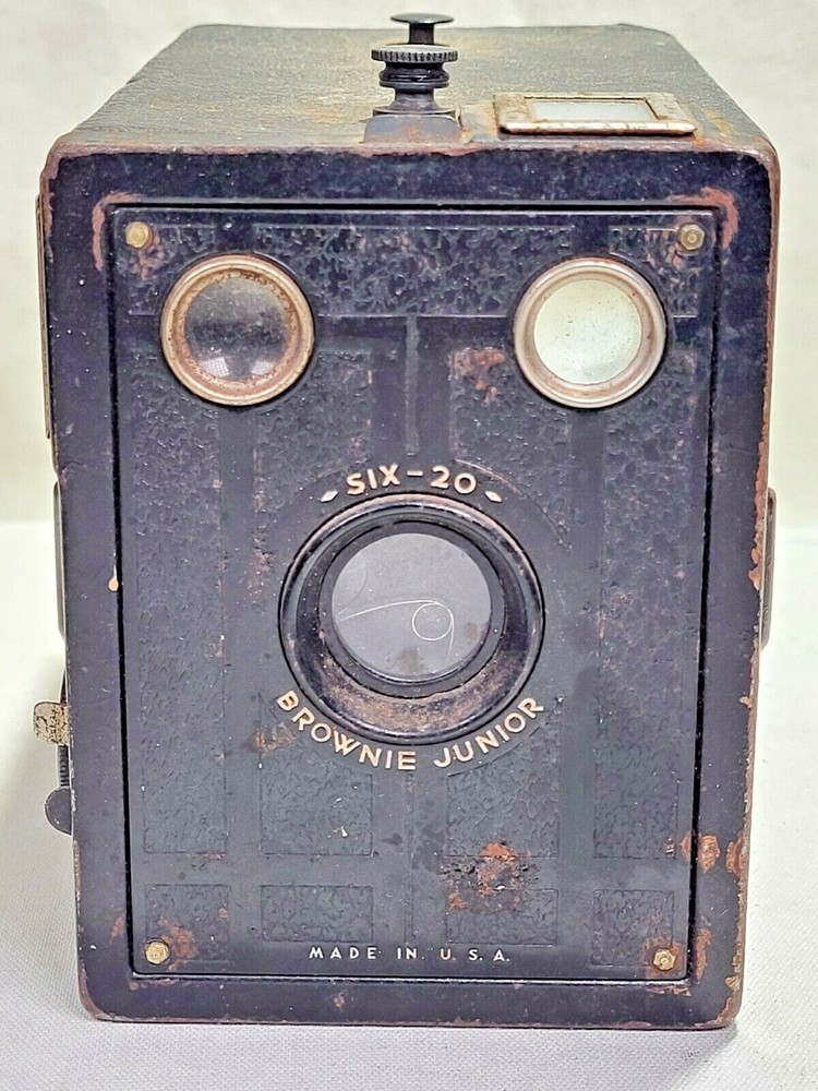 Kodak Brownie Junior Six-20 Box Camera, Missing Top Leather Handle, Shutter Work