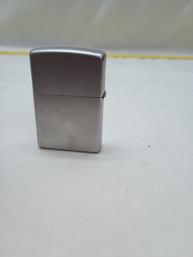 Zippo Lighter -Spins But No Spark