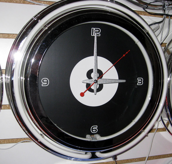 8 Ball Pool Billiards Rack Em  2 Ring Neon Clock