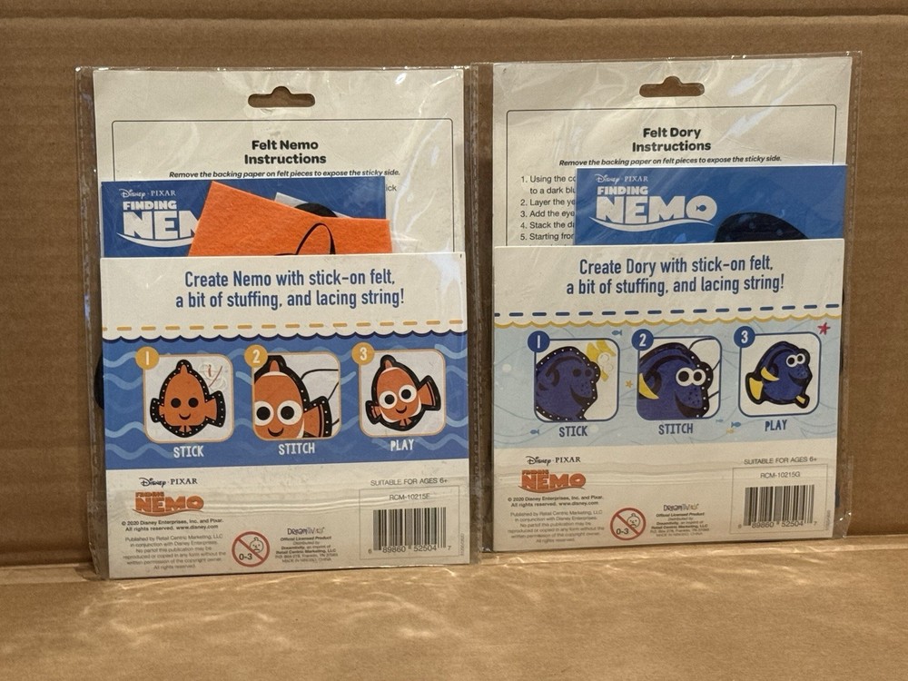 Finding Nemo Color & Craft Stitch & Play - Nemo & Dory - Ages 6+ (2 items)