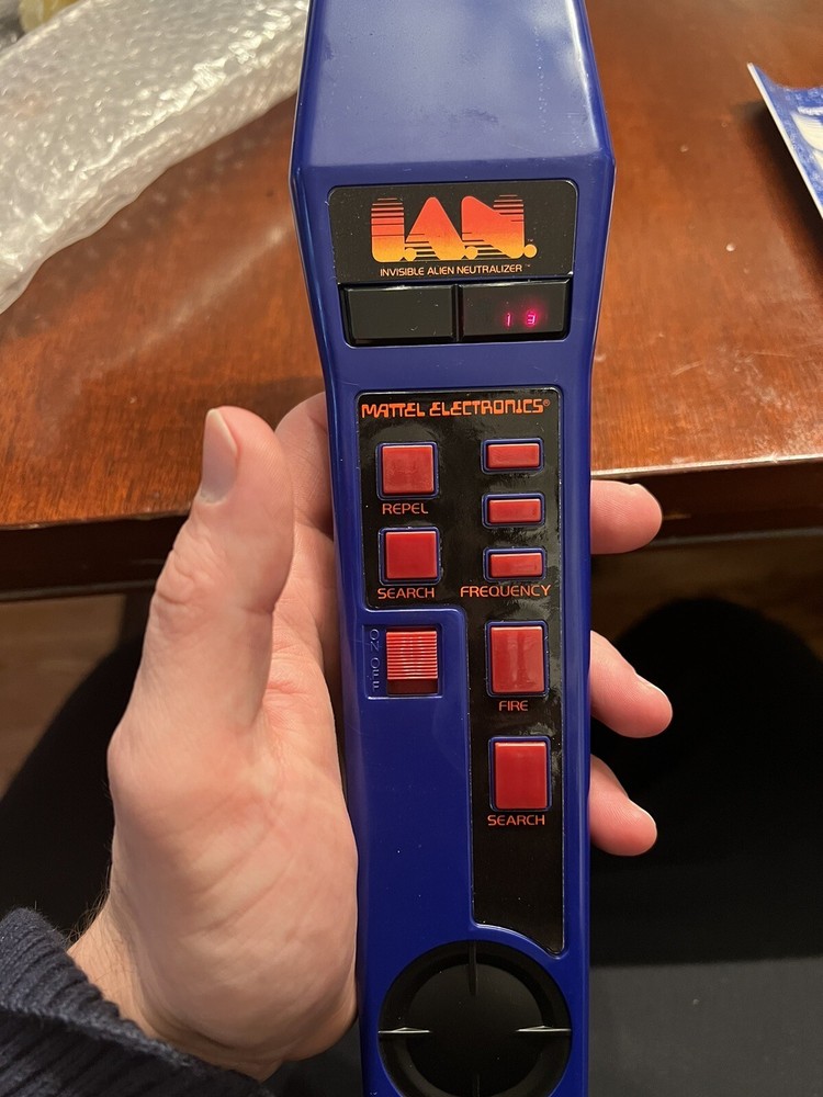 Vintage Invisible Alien Neutralizer / Mattel 1980