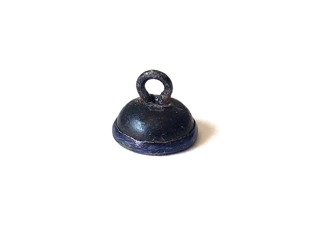 ONE Austrian Tiny Antique Button ~ Clover with Blue Tint