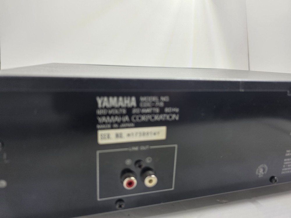 YAMAHA CDC-715 5 Disc CD Changer