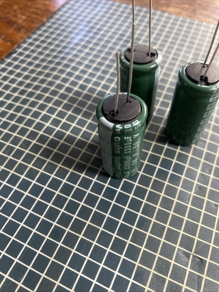 3300 50v Capacitor (3) PCs