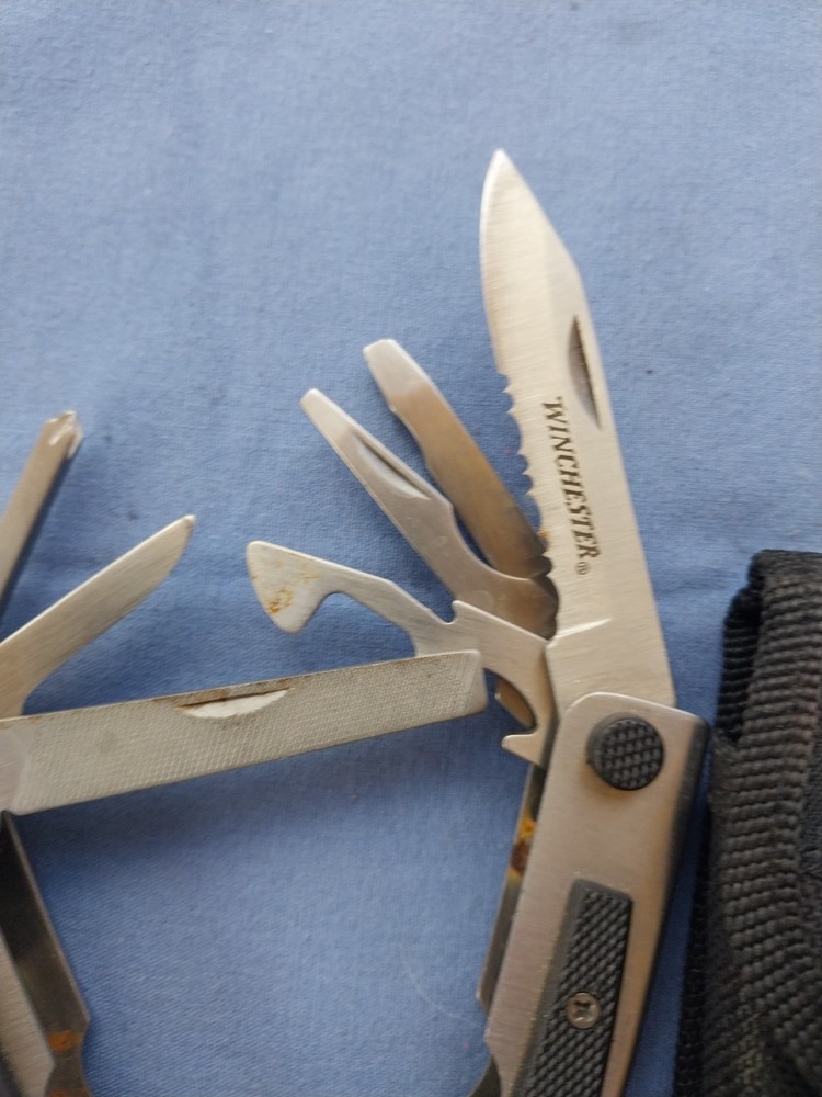 2 multi tool 1 Winchester 1 Stanley