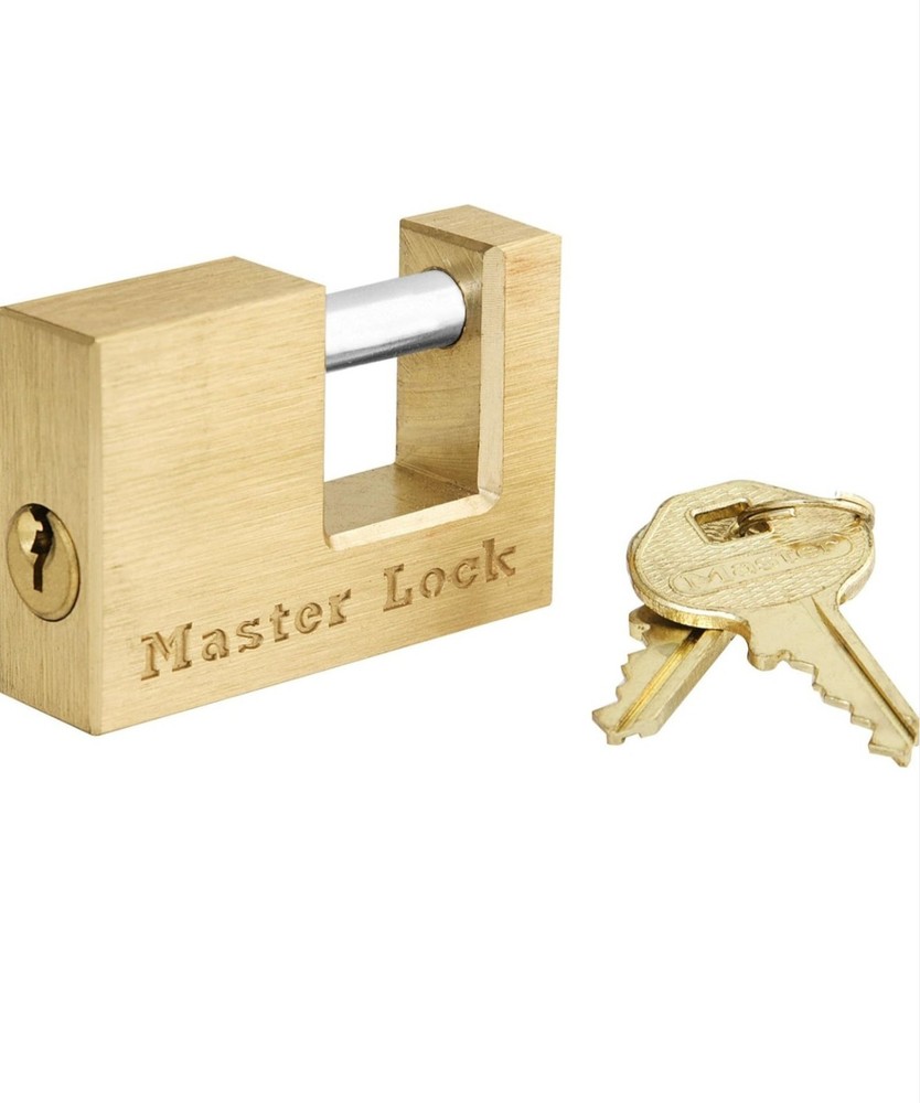 Masterlock Solid Brass Trailer Coupler Latch LOCK CANDADO with 2 KEYS