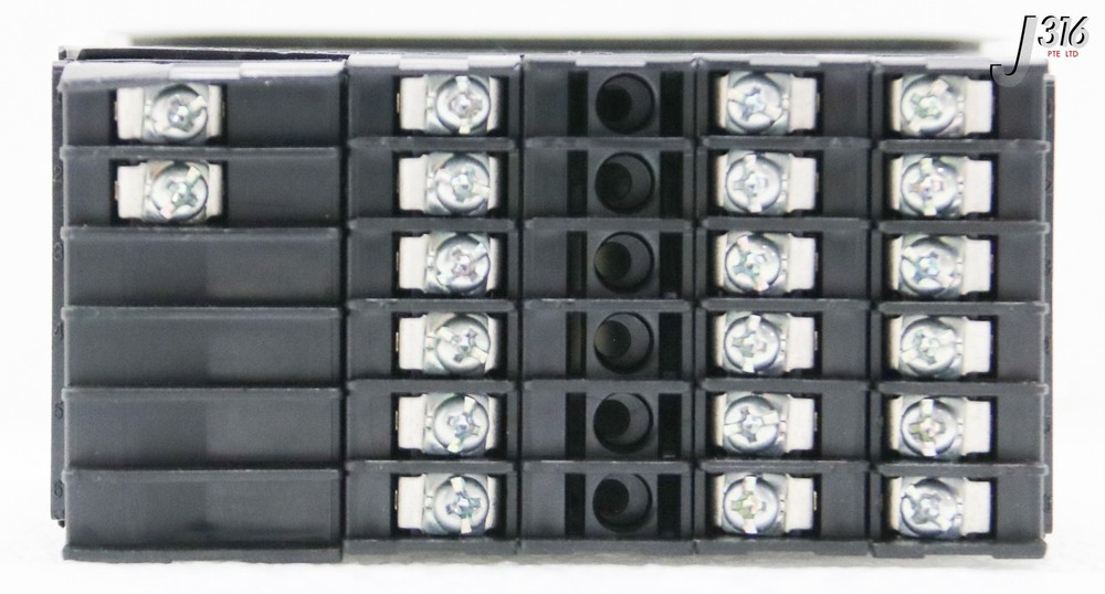 39530 OMRON DIGITAL PANEL METER K3HB-XVD-A1