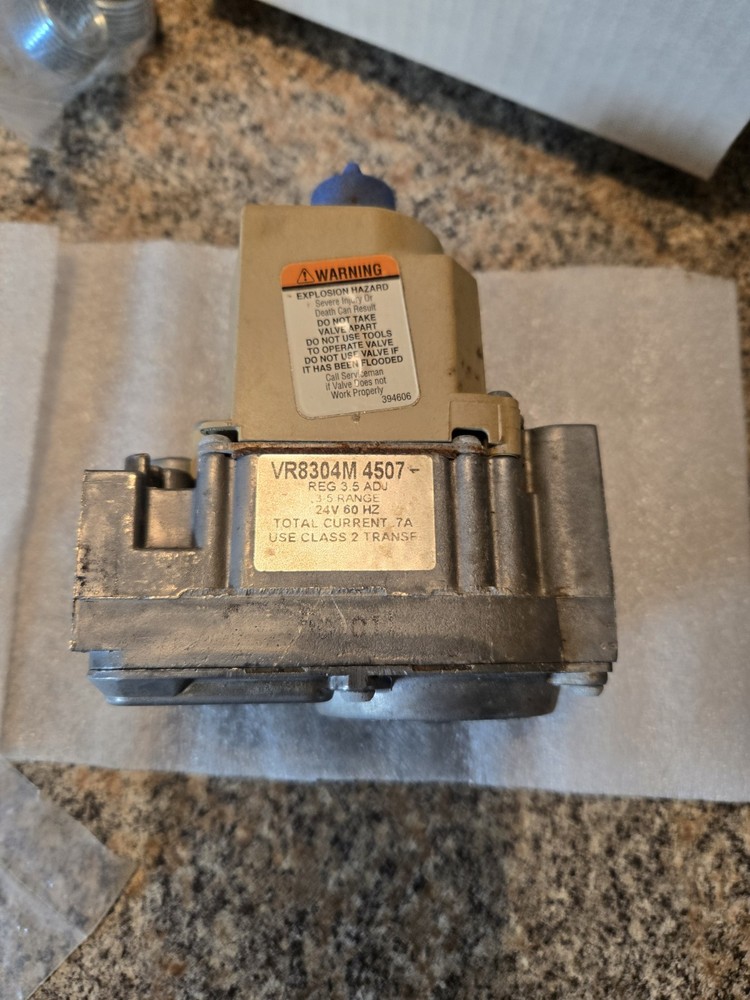 Honeywell VR8304 4507 Gas Valve (509)