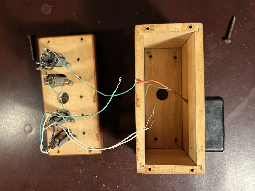 Vintage Alarm Or Test Or Indicator Indicator Box Unknown Usage 1940-69 Era *b