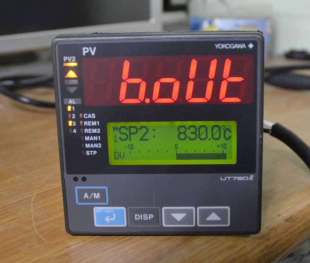 Yokogawa UT750-51 Digital Indicating Controller
